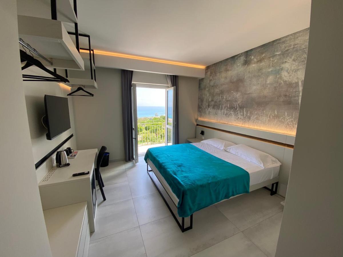 Aether Suites Tropea - Free Private Parking 외부 사진